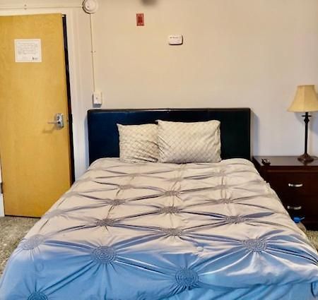 The Dutton House Inn Bangor Extérieur photo