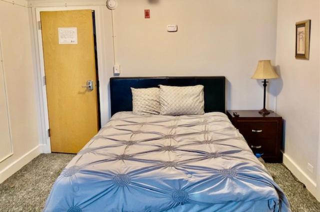 The Dutton House Inn Bangor Extérieur photo